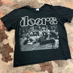Cropped doors band tee